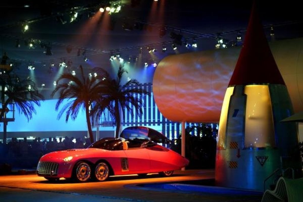 Ford Thunderbirds stand.
